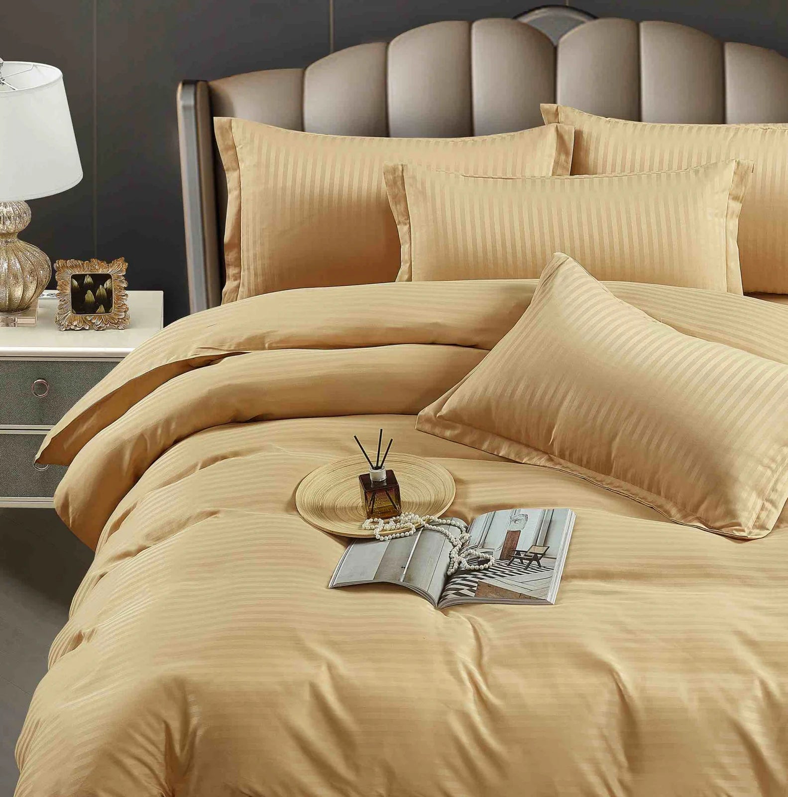 Lenjerie pat dublu, damasc finetat Deluxe, 6 piese, Galben
