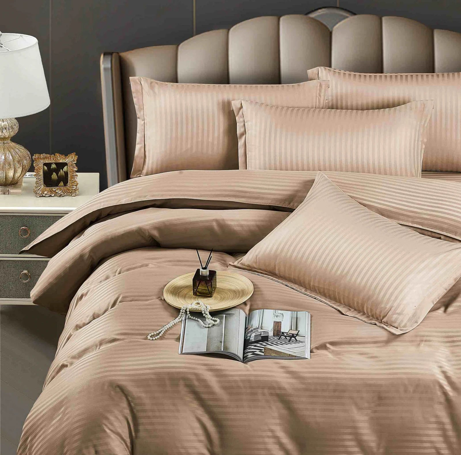 Lenjerie pat dublu, damasc finetat Deluxe, 6 piese, Maro