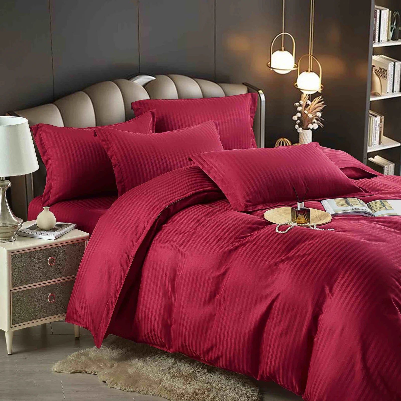 Lenjerie pat dublu, damasc finetat Deluxe, 6 piese, Rosu
